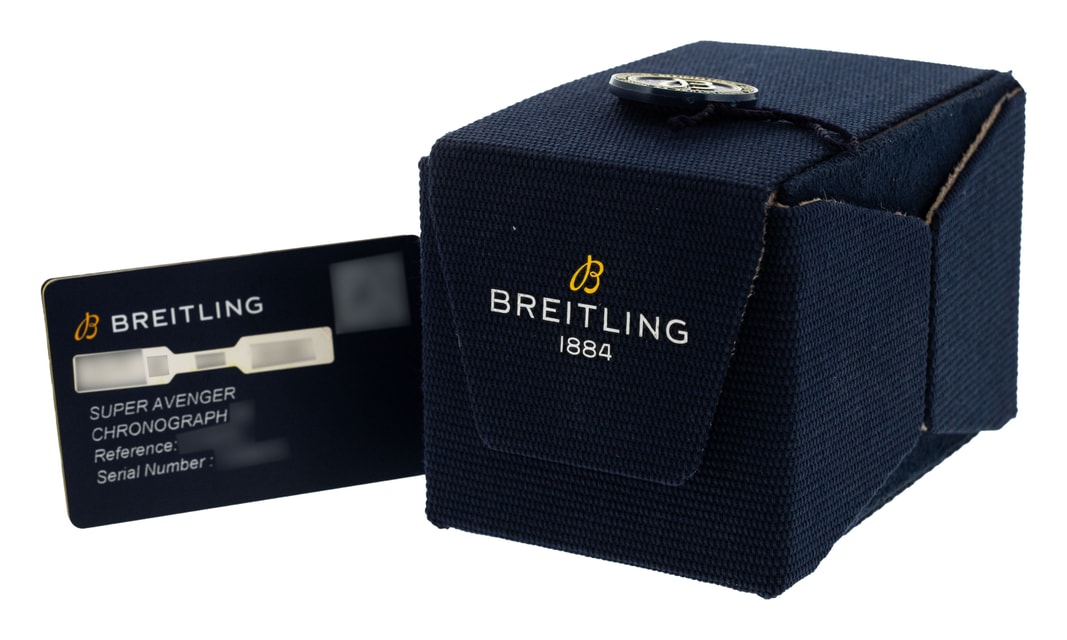 Breitling Super Avenger V13375 Image 4